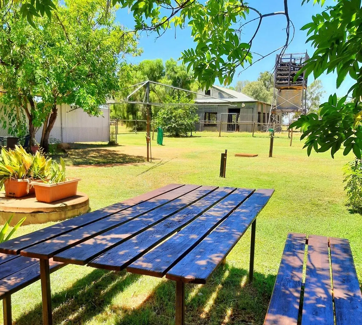 Feriehus Oakwood House - Entire House Rental - 4 Bedrooms With Netflix And Wifi Tambo Australien