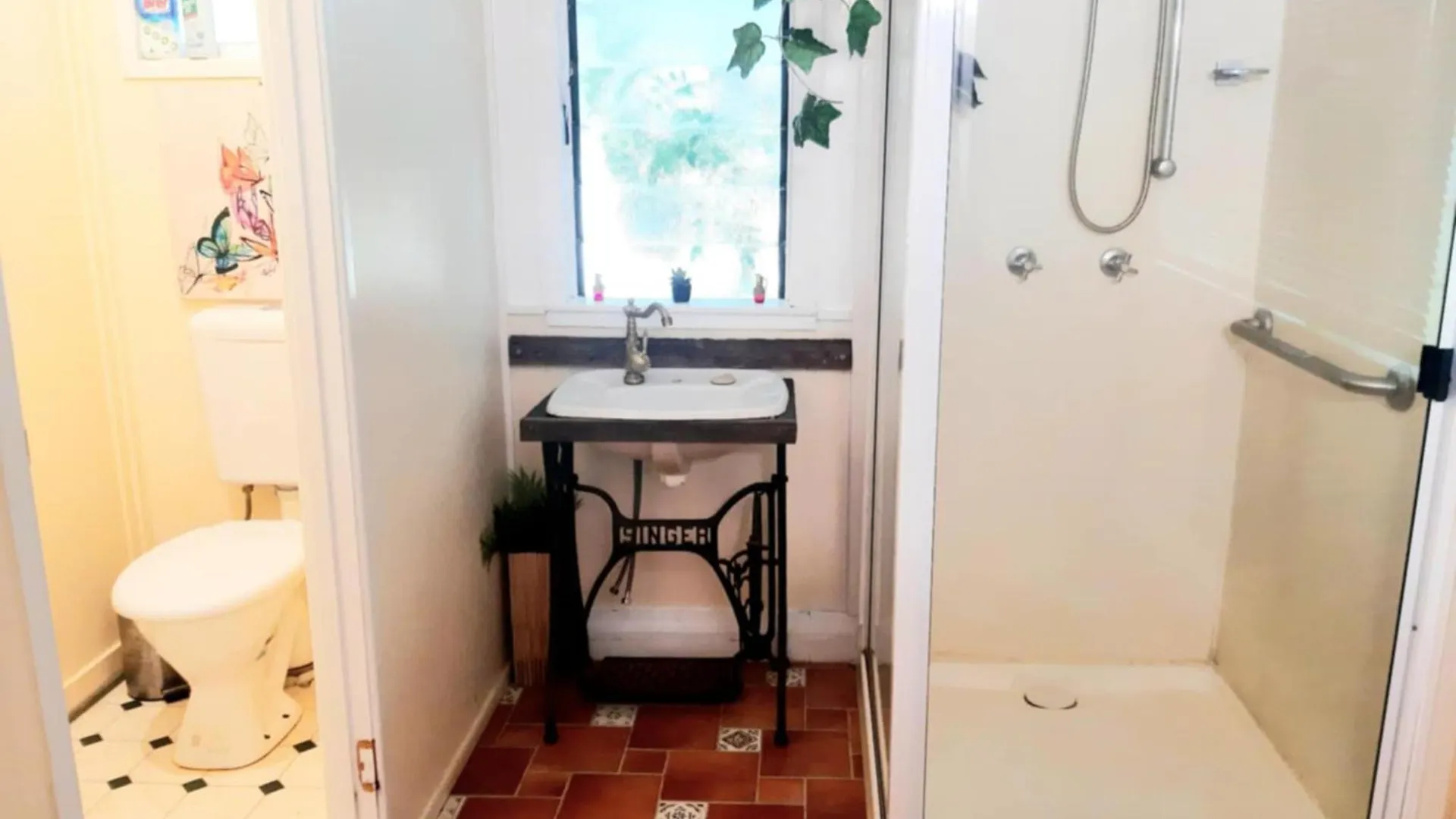 Feriehus Oakwood House - Entire House Rental - 4 Bedrooms With Netflix And Wifi Tambo Australien
